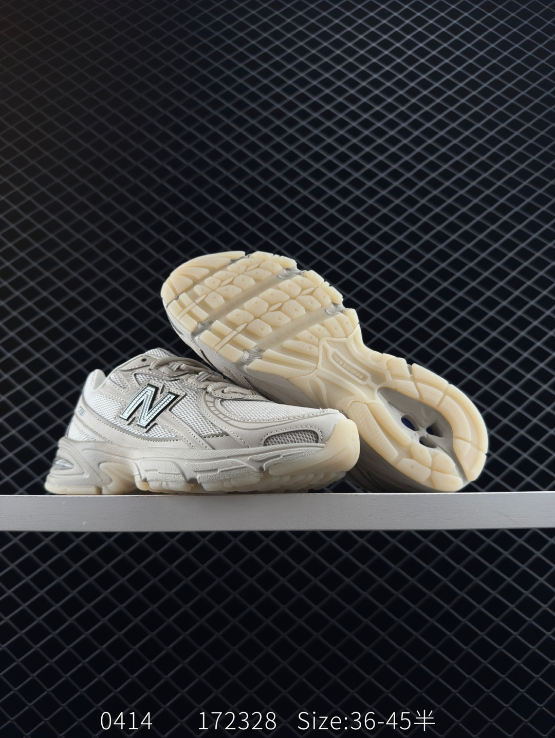 New Balance MR740 NB